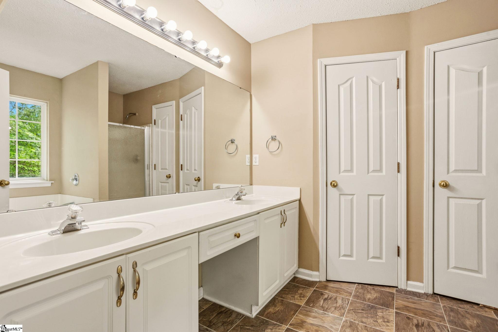 132 Cotter Lane Greer, SC 29650 - Photo 27 of 39