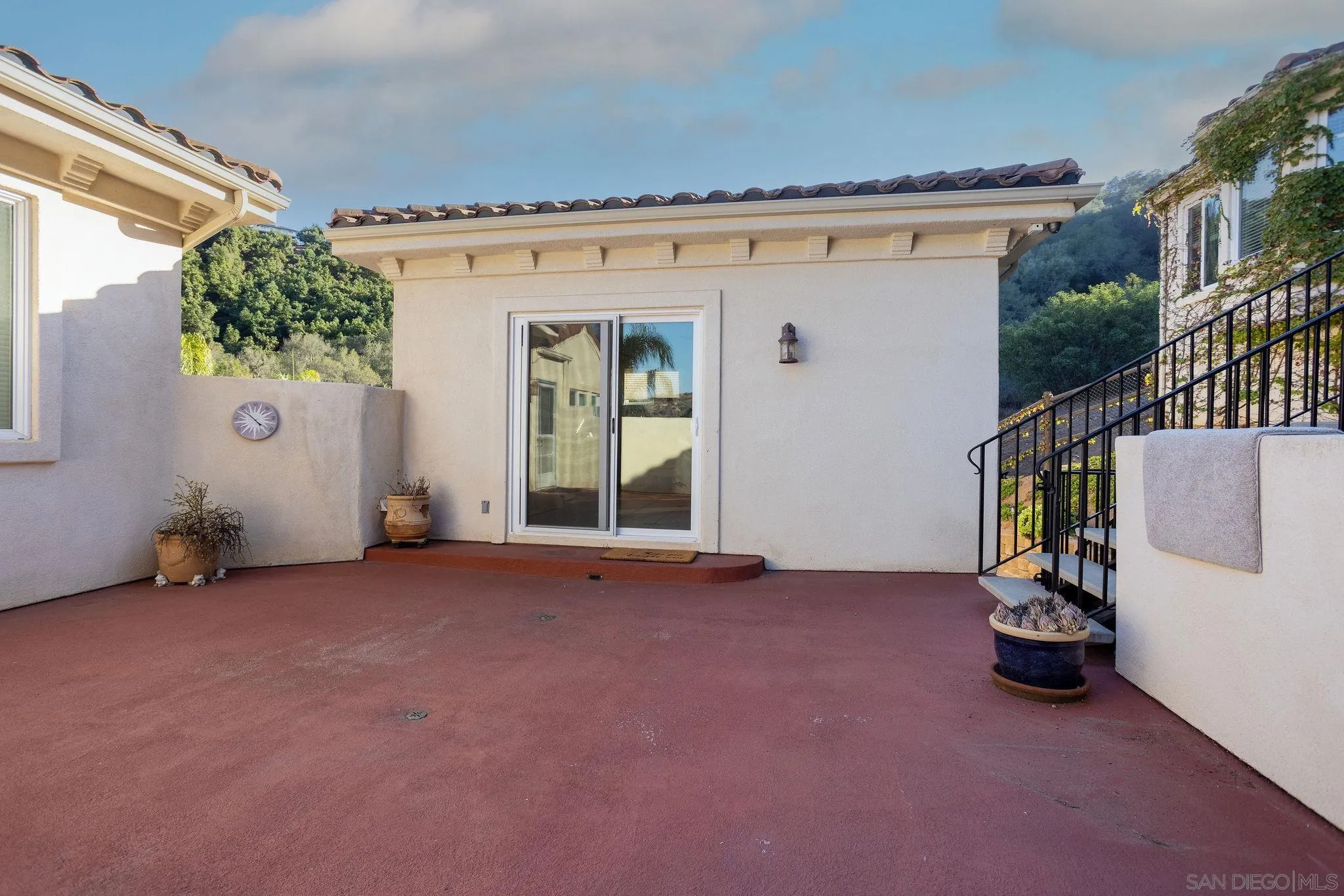 4003 Millagra Drive Fallbrook, CA 92028 - Photo 35 of 46 an empty room with windows