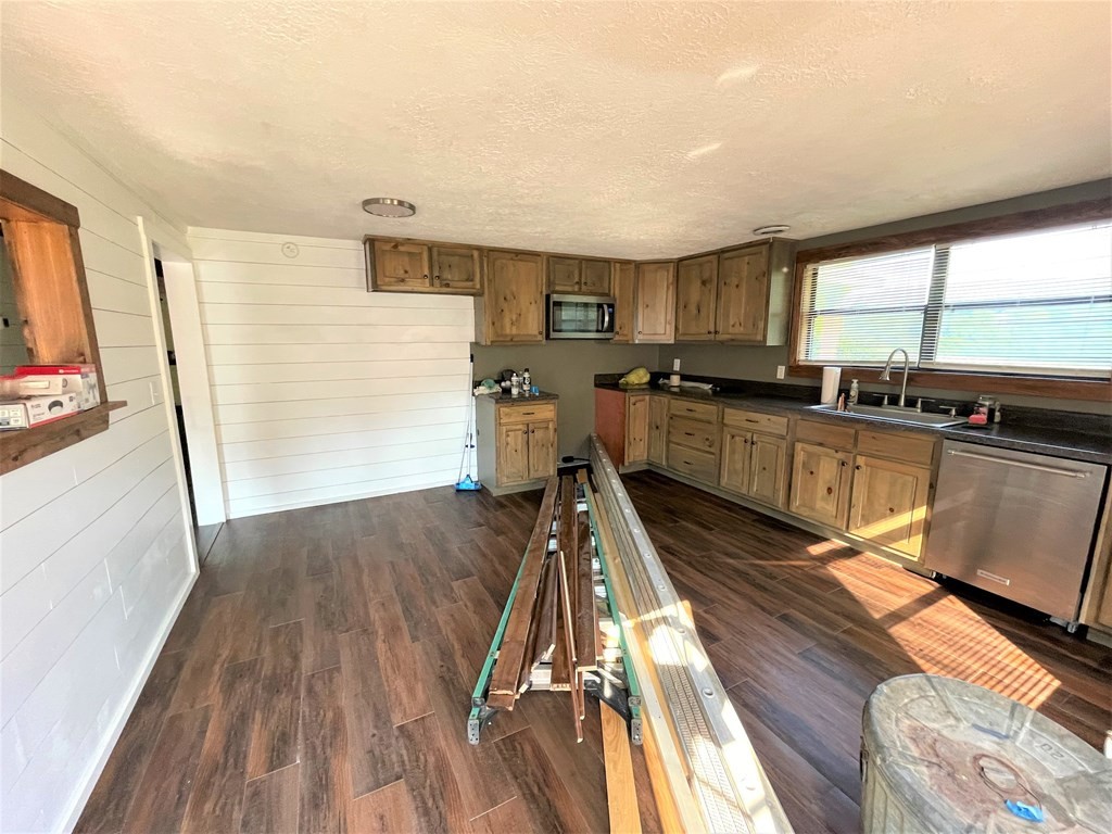 7367 Toestring Valley Road Spring City, TN 37381 - Photo 4 of 16 Gallery Image 4