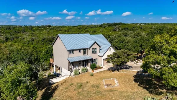 $864,500 | 502 Lost Valley, Kerrville, TX 78028