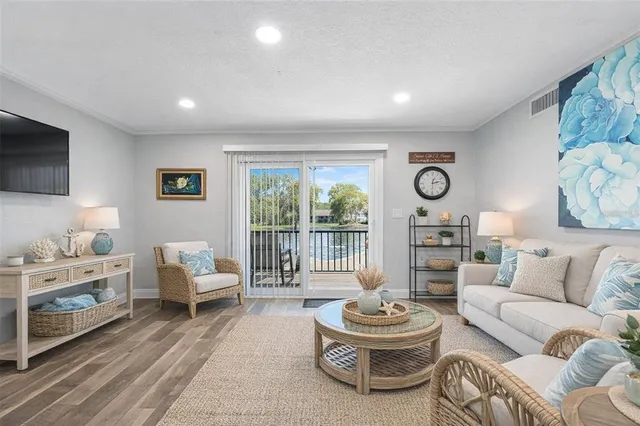 $160,000 | 1640 Juno Trail, Unit 205A, Astor, FL 32102