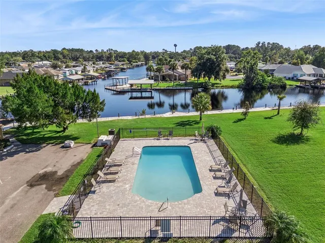 $160,000 | 1640 Juno Trail, Unit 205A, Astor, FL 32102