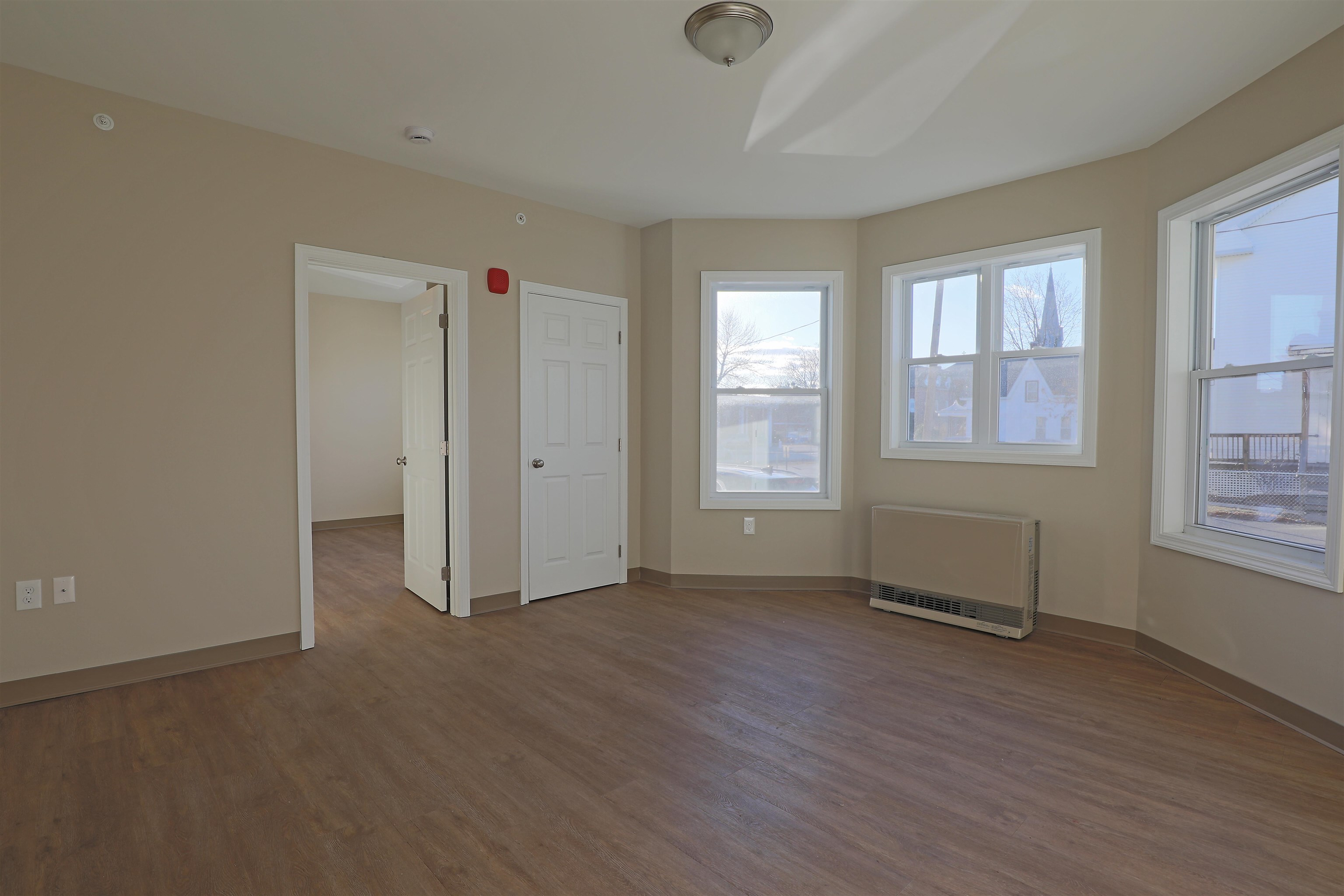 461 Beech Street, Unit 1 Manchester, NH 03103 - Photo 5 of 12