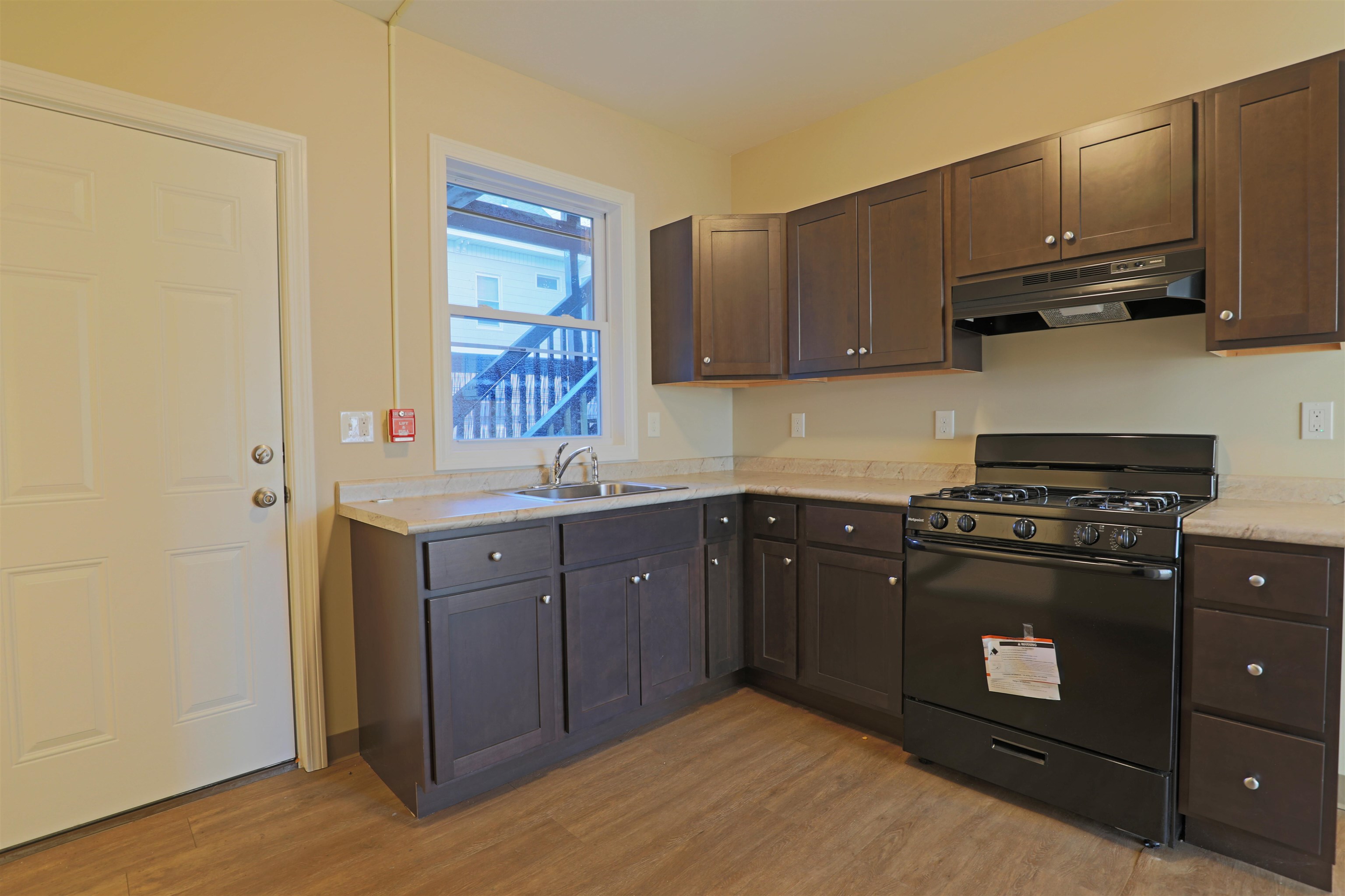 461 Beech Street, Unit 1 Manchester, NH 03103 - Photo 6 of 12