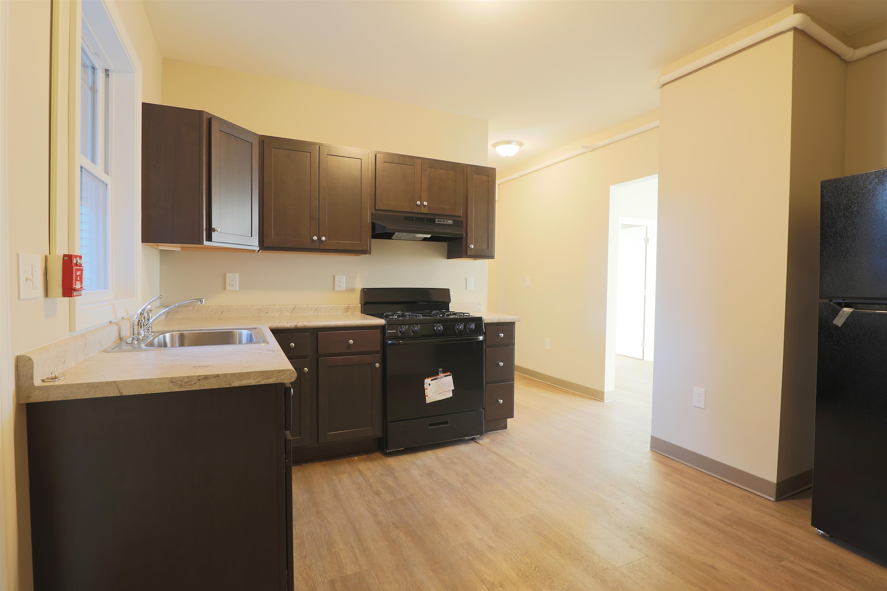 461 Beech Street, Unit 1 Manchester, NH 03103 - Photo 8 of 12