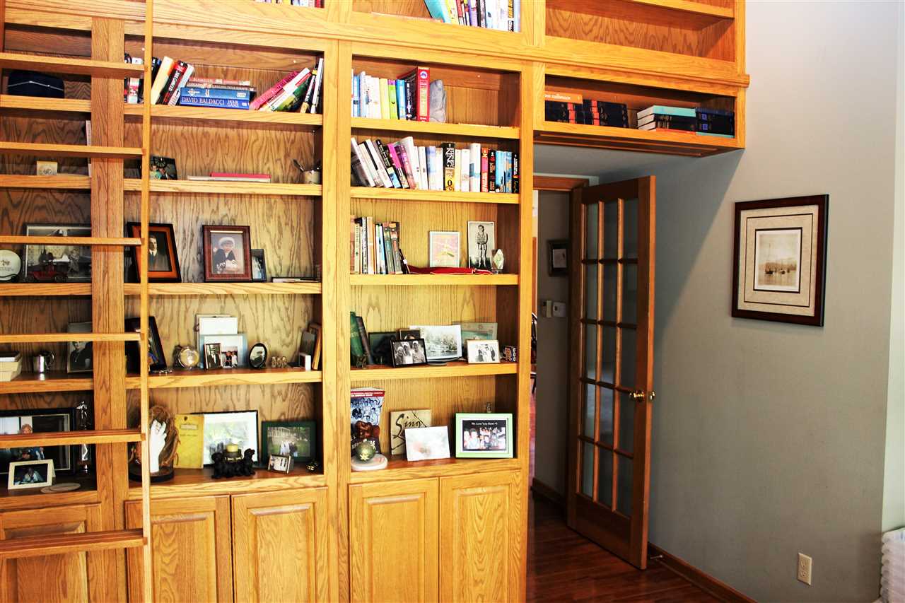 766 Timber Ridge Trail Rockford, IL 61114 - Photo 10 of 25 a view of a room with shelves
