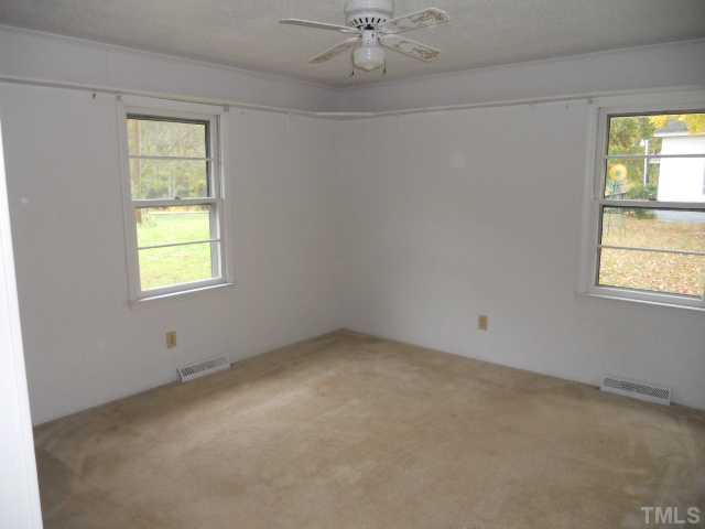 8563 Cornwall Road Oxford, NC 27565 - Photo 8 of 11 Gallery Image 8