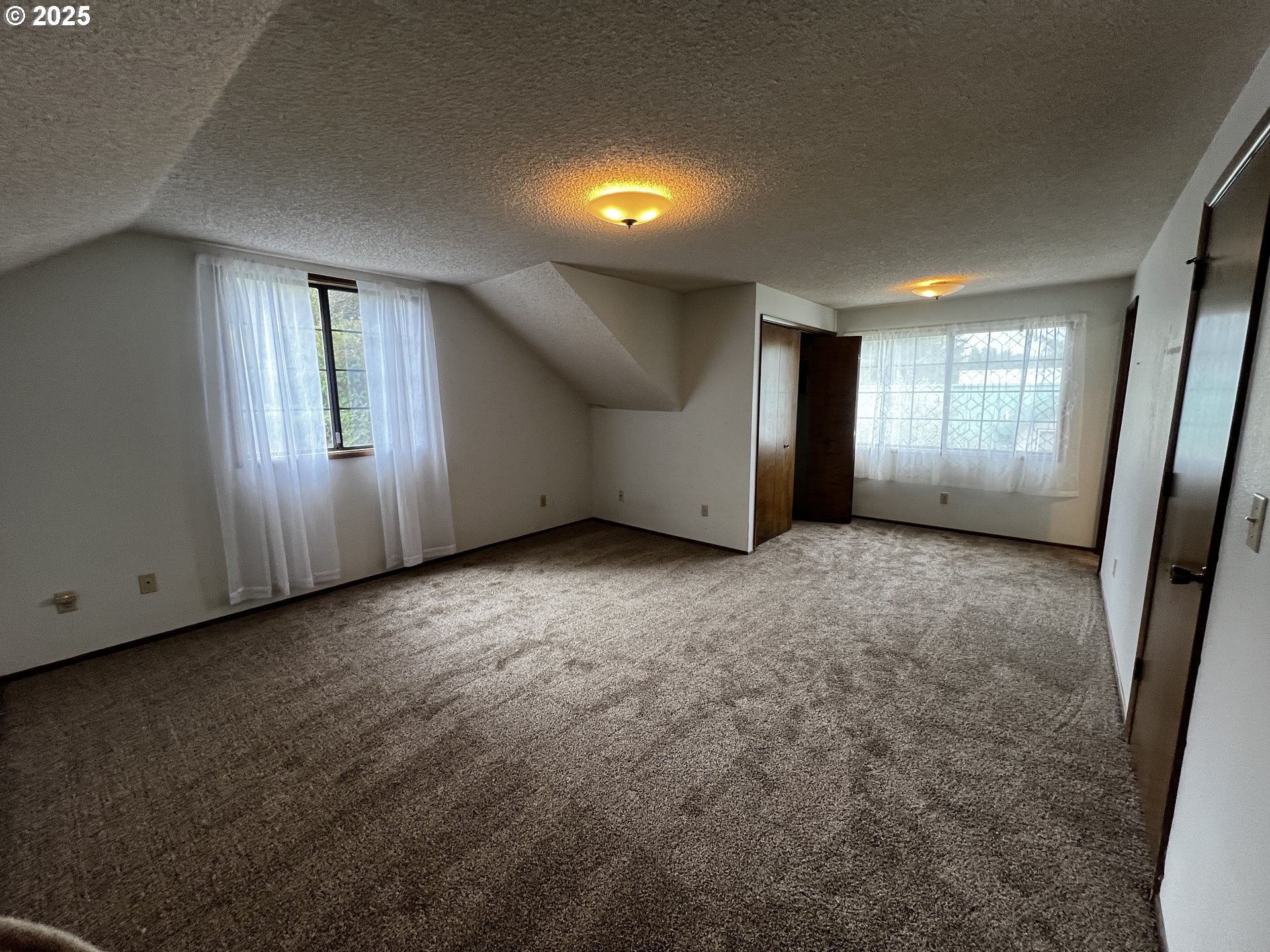 1011 Heather Court Reedsport, OR 97467 - Photo 22 of 46 Bedroom, Primary