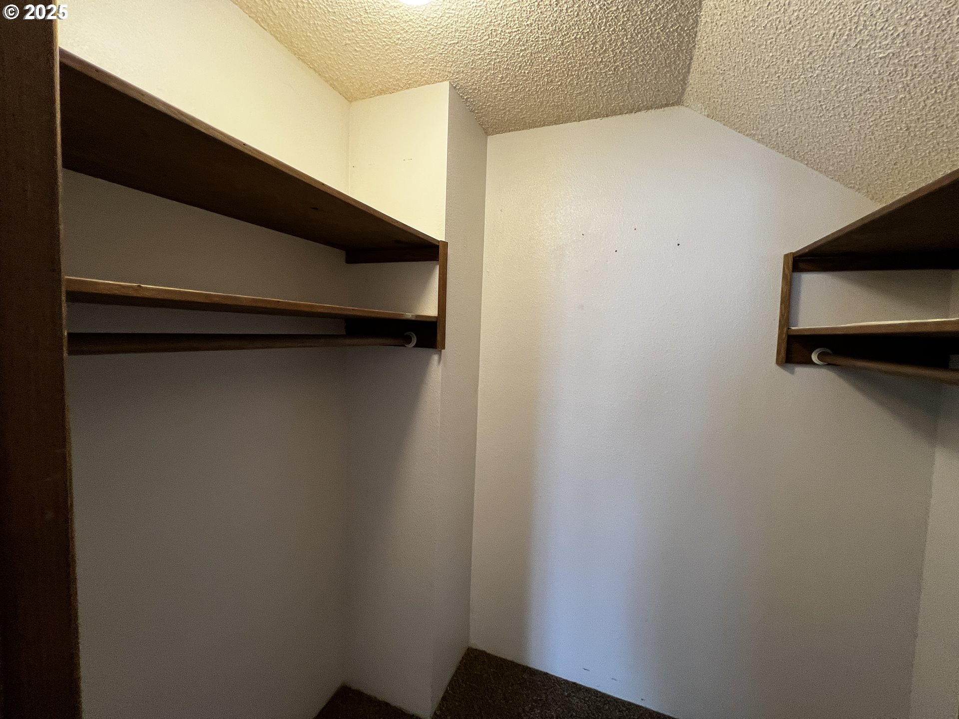 1011 Heather Court Reedsport, OR 97467 - Photo 24 of 46 Bedroom, Primary