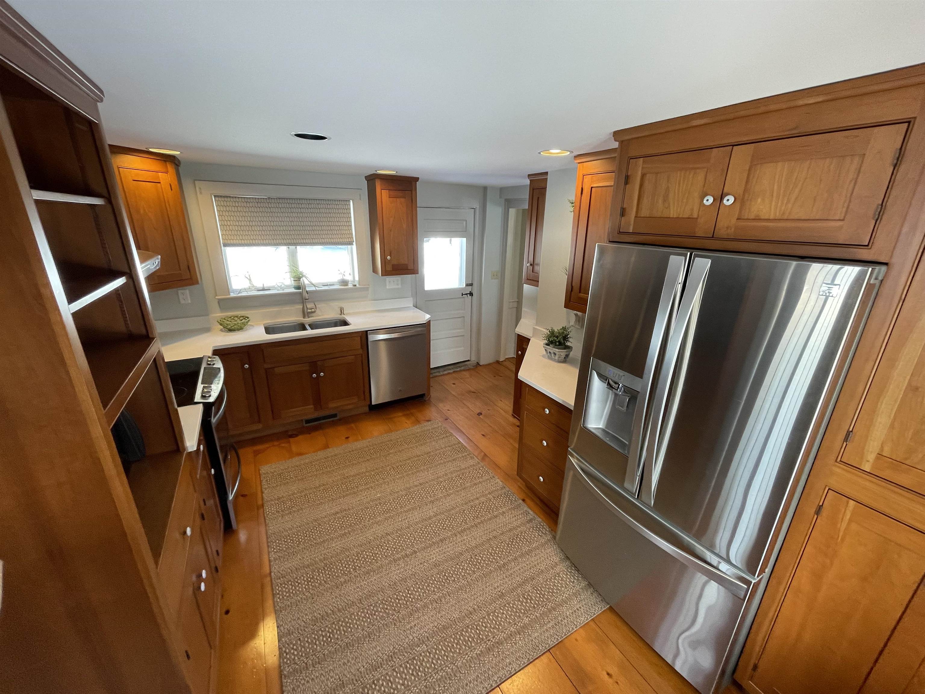 191 Middle Road Brentwood, NH 03833 - Photo 13 of 38