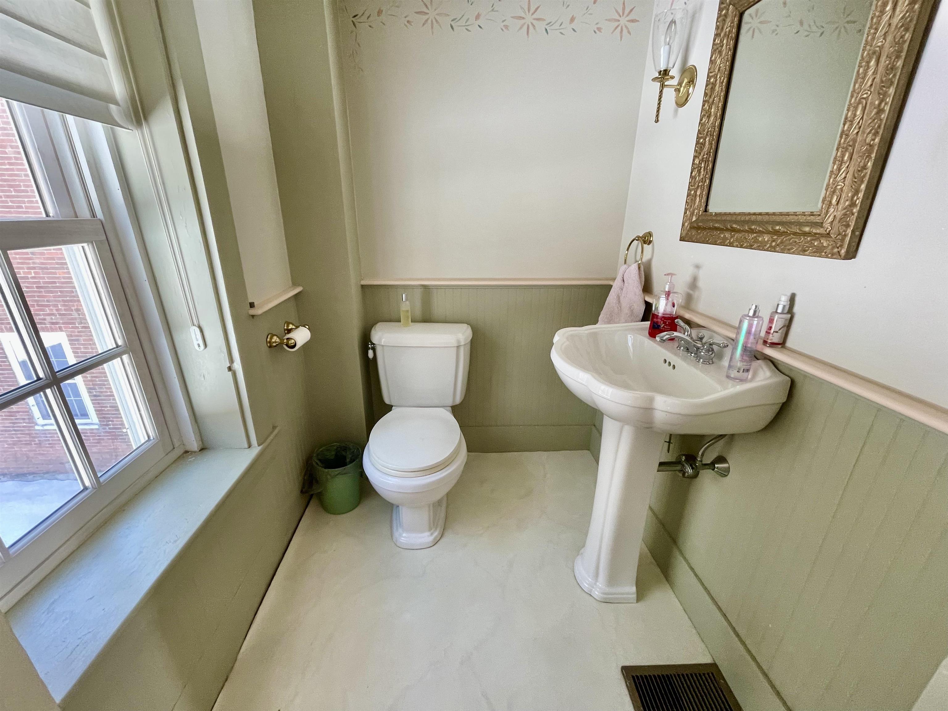 191 Middle Road Brentwood, NH 03833 - Photo 29 of 38