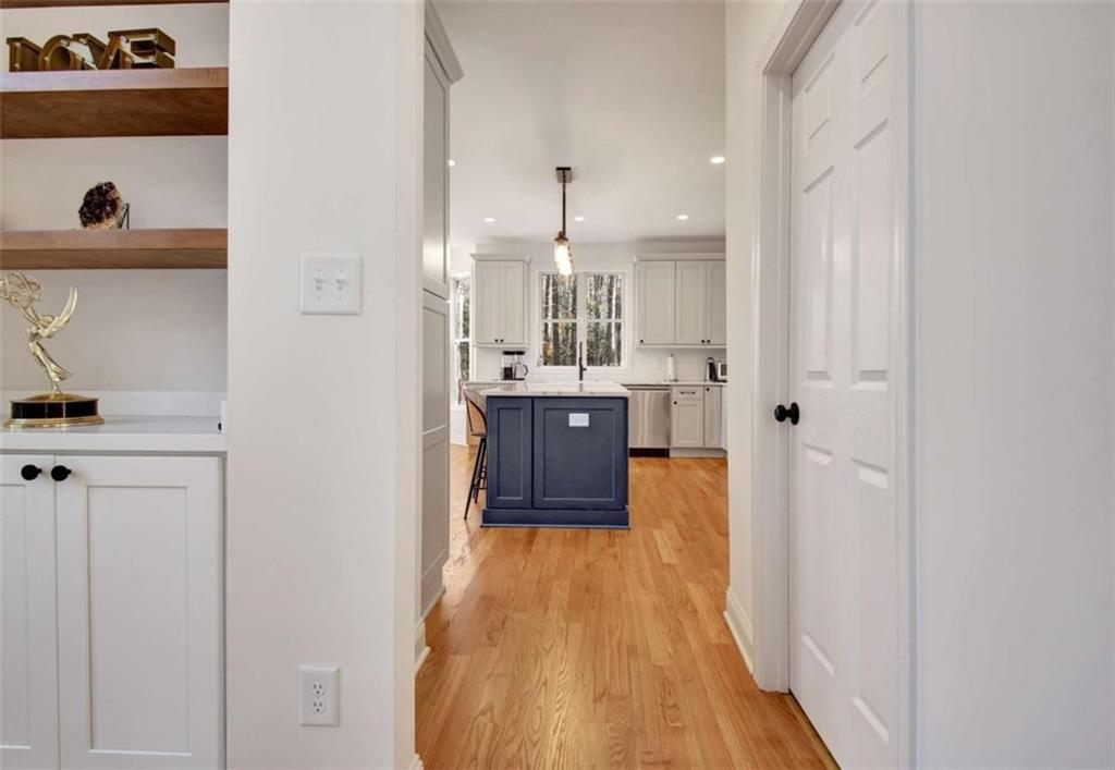 551 Lees Mill Road Fayetteville, GA 30214 - Photo 9 of 38 a bathroom with a sink and mirror