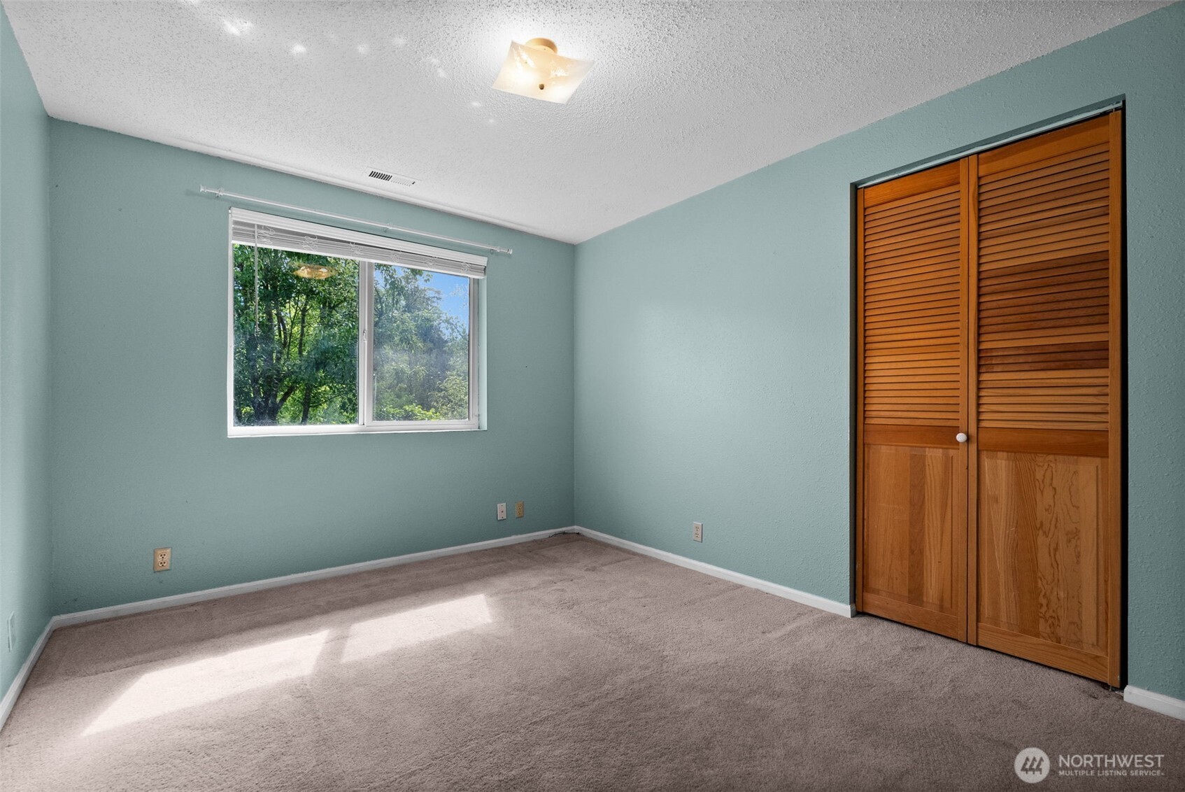 12012 County Line Road East Edgewood, WA 98372 - Photo 19 of 39 Gallery Image 19