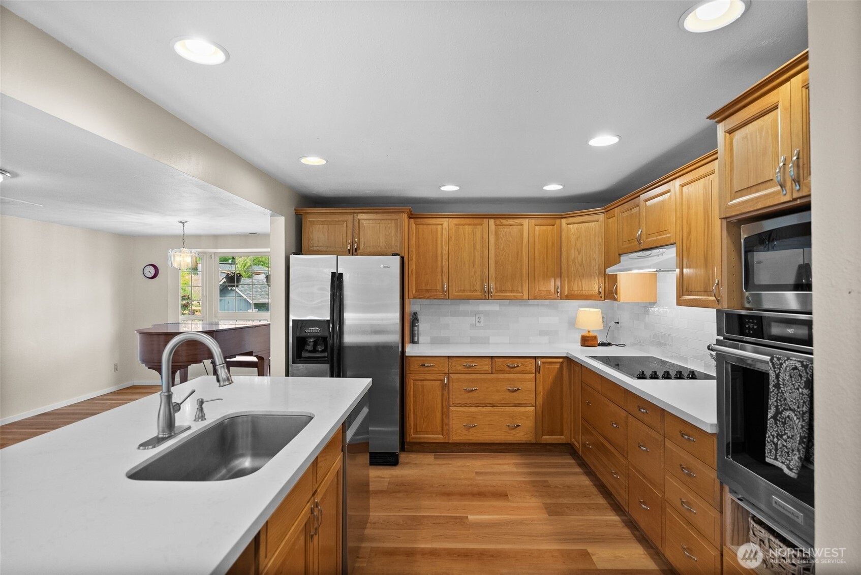 12012 County Line Road East Edgewood, WA 98372 - Photo 8 of 39 Gallery Image 8