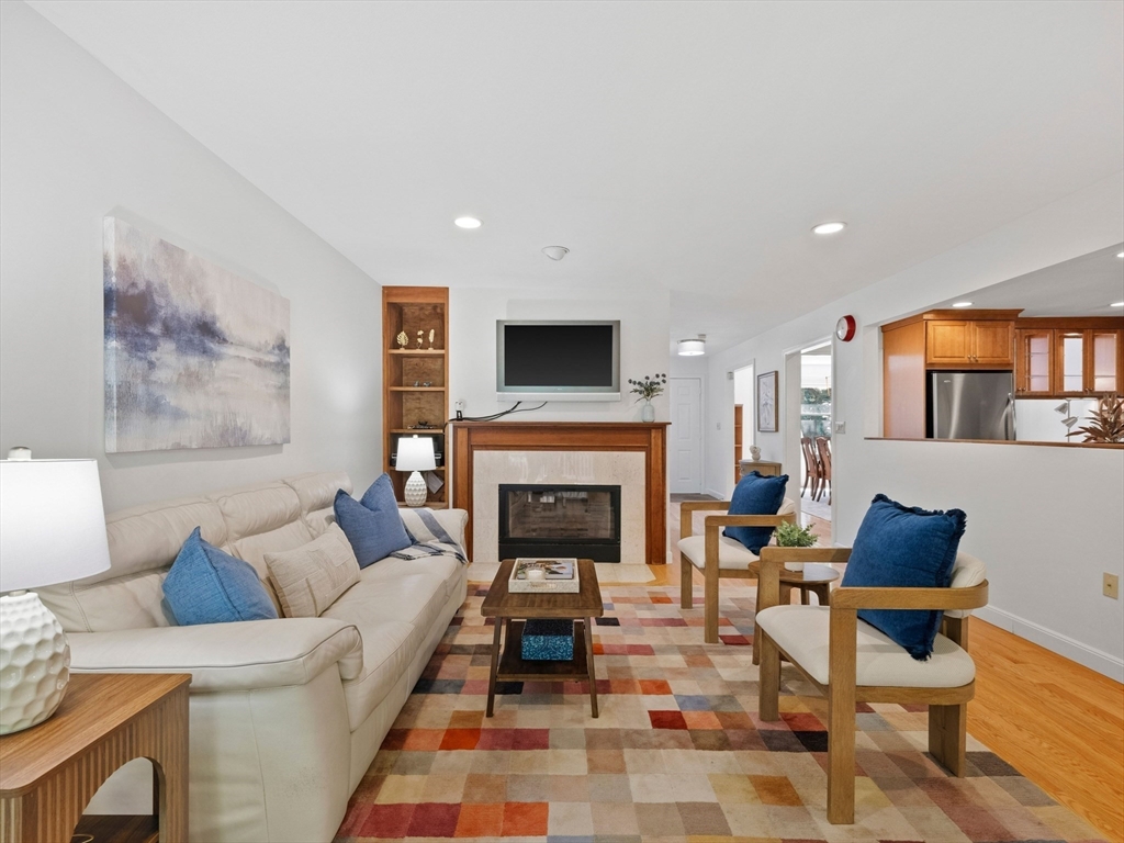 4 Quail Run, Unit 4 Acton, MA 01720 - Photo 4 of 35