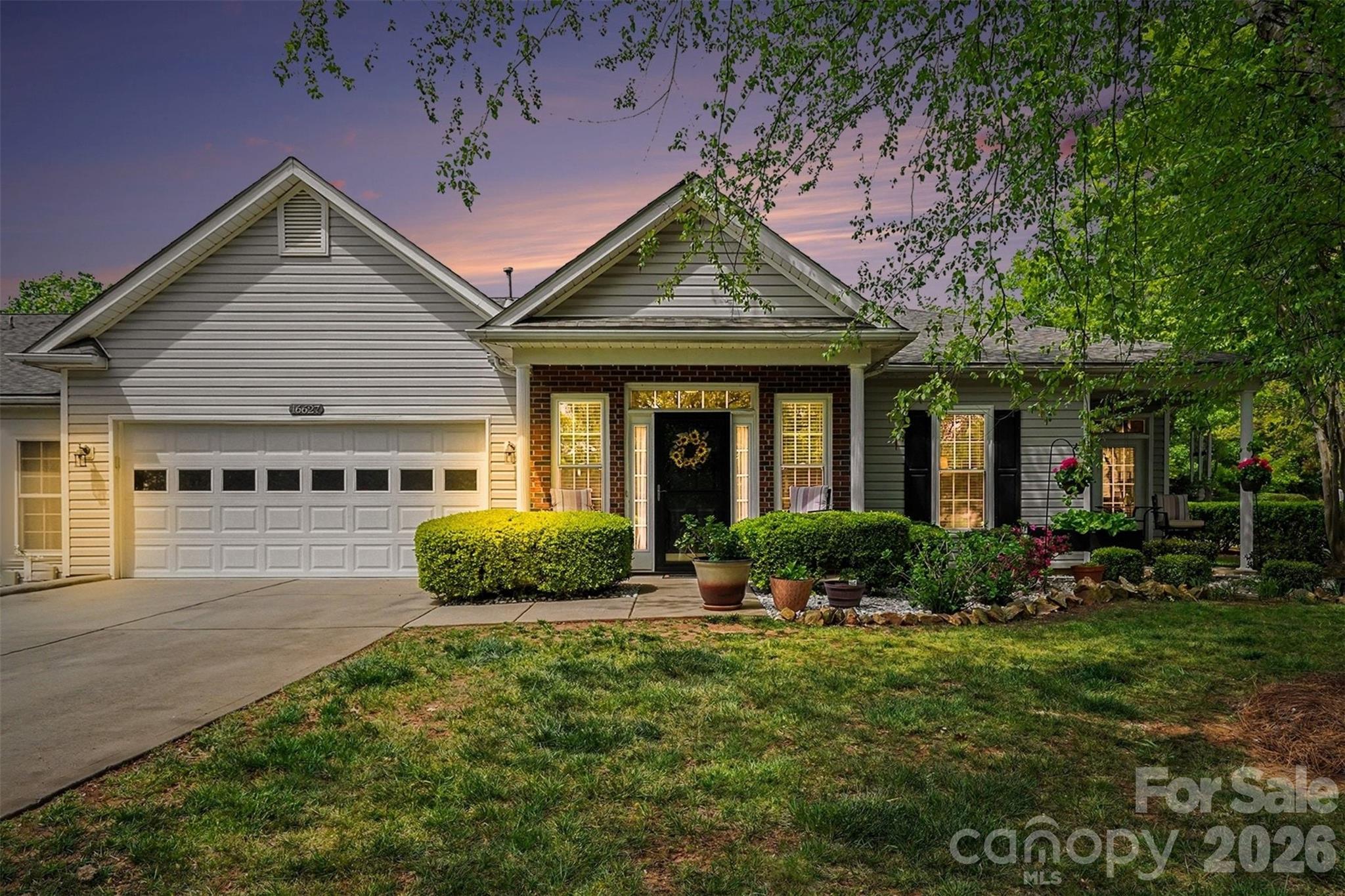 16627 Timber Crossing Road Charlotte, NC 28213 - Photo 2 of 30