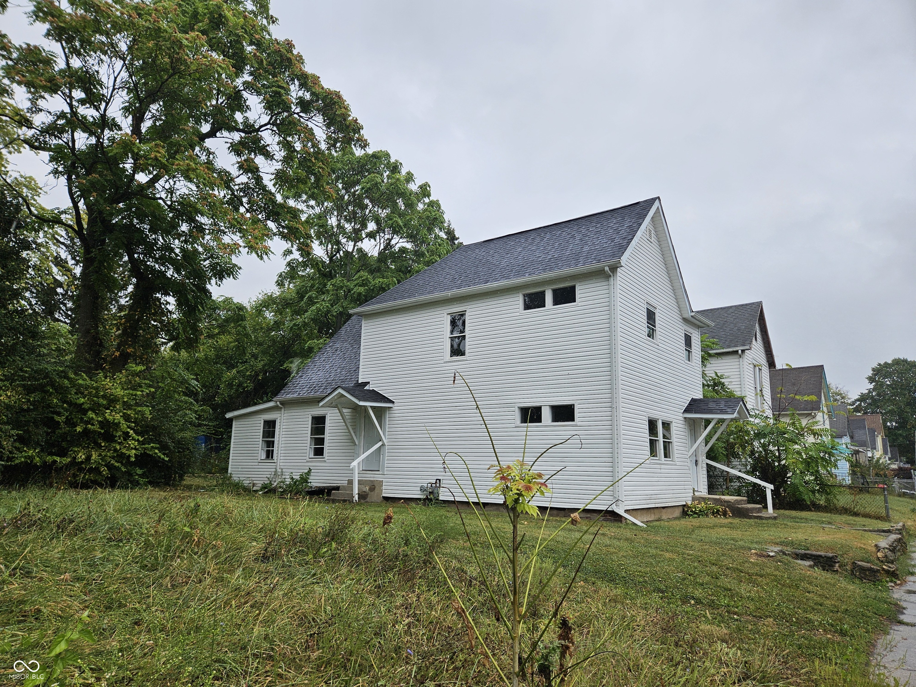 1024 West Powers Street Muncie, IN 47305 - Photo 2 of 26