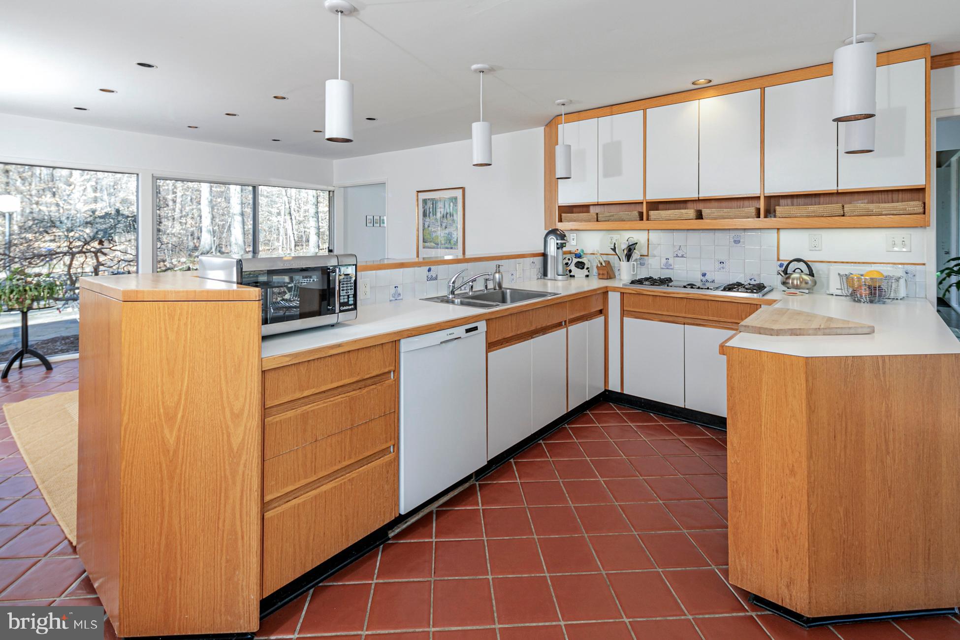 979 Stuart Road Princeton, NJ 08540 - Photo 6 of 32