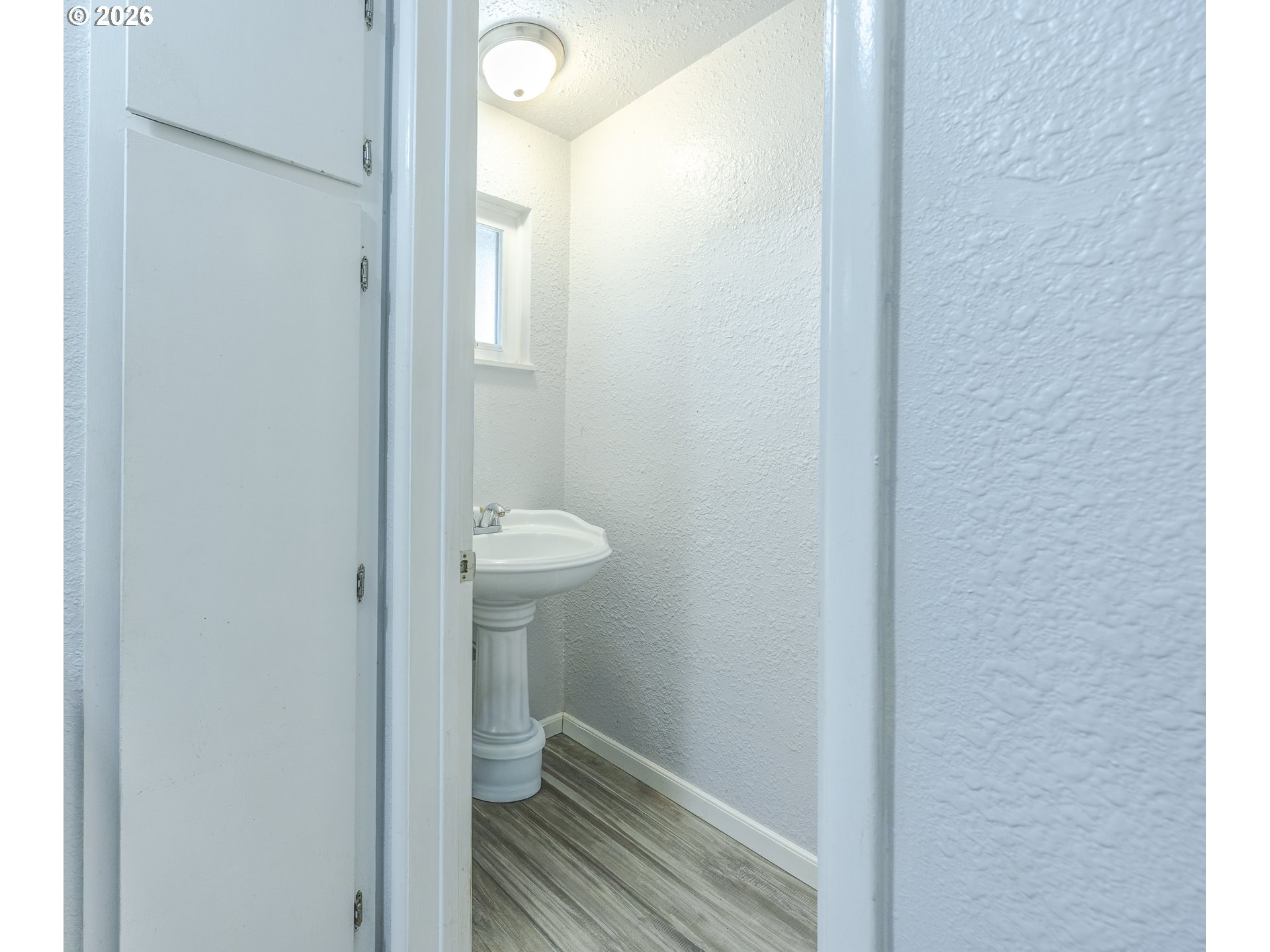 620 Hughes Street Eugene, OR 97402 - Photo 14 of 21