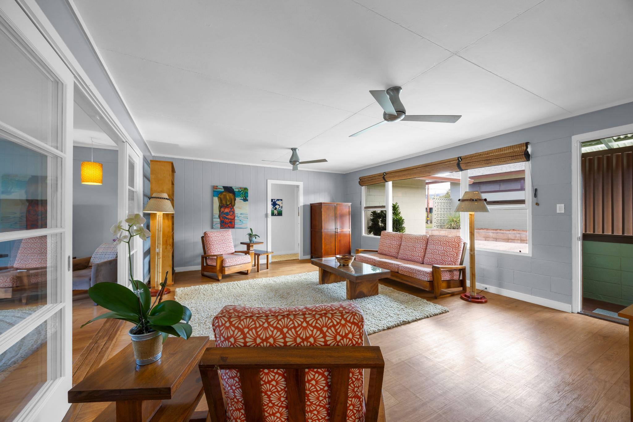 1199 Freitas Place Makawao, HI 96768 - Photo 18 of 49 a living room with furniture and wooden floor