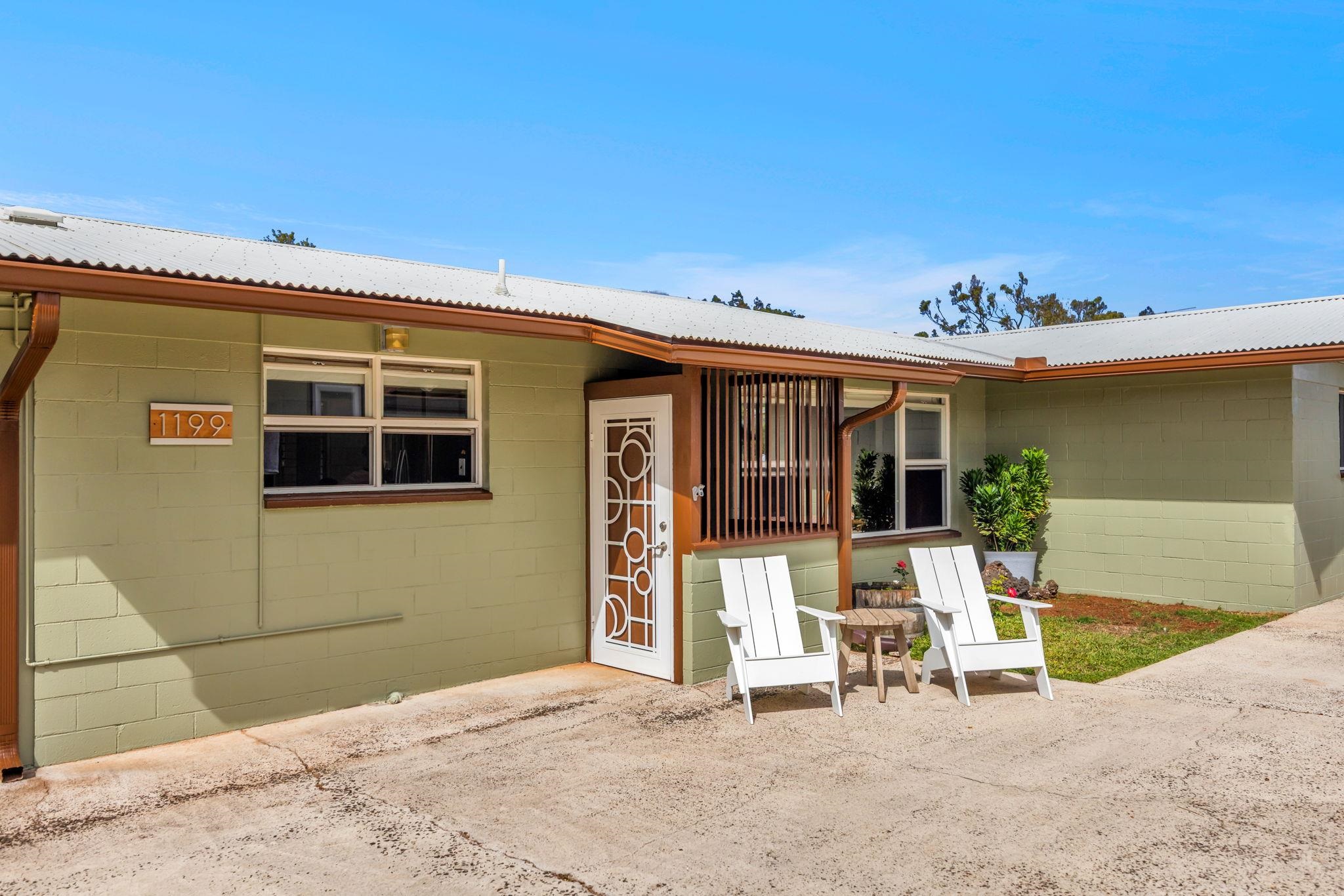 1199 Freitas Place Makawao, HI 96768 - Photo 8 of 49 a view of a patio with a table and chairs