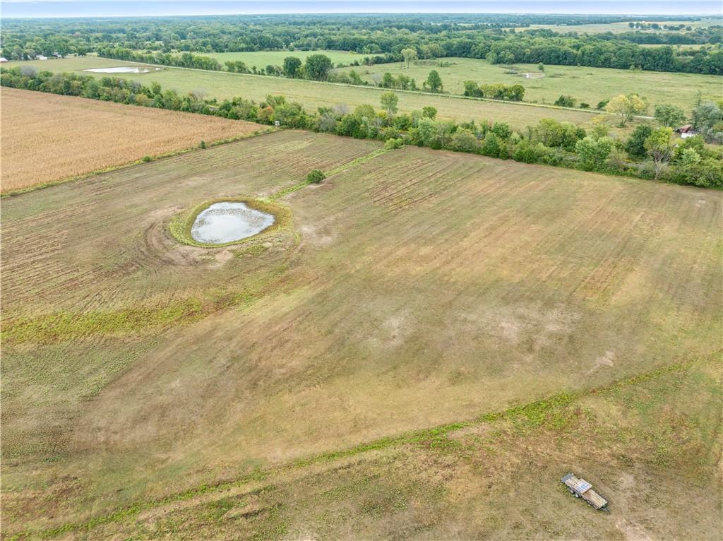 Northwest 90th Road Sheldon, MO 64784 - Photo 10 of 14