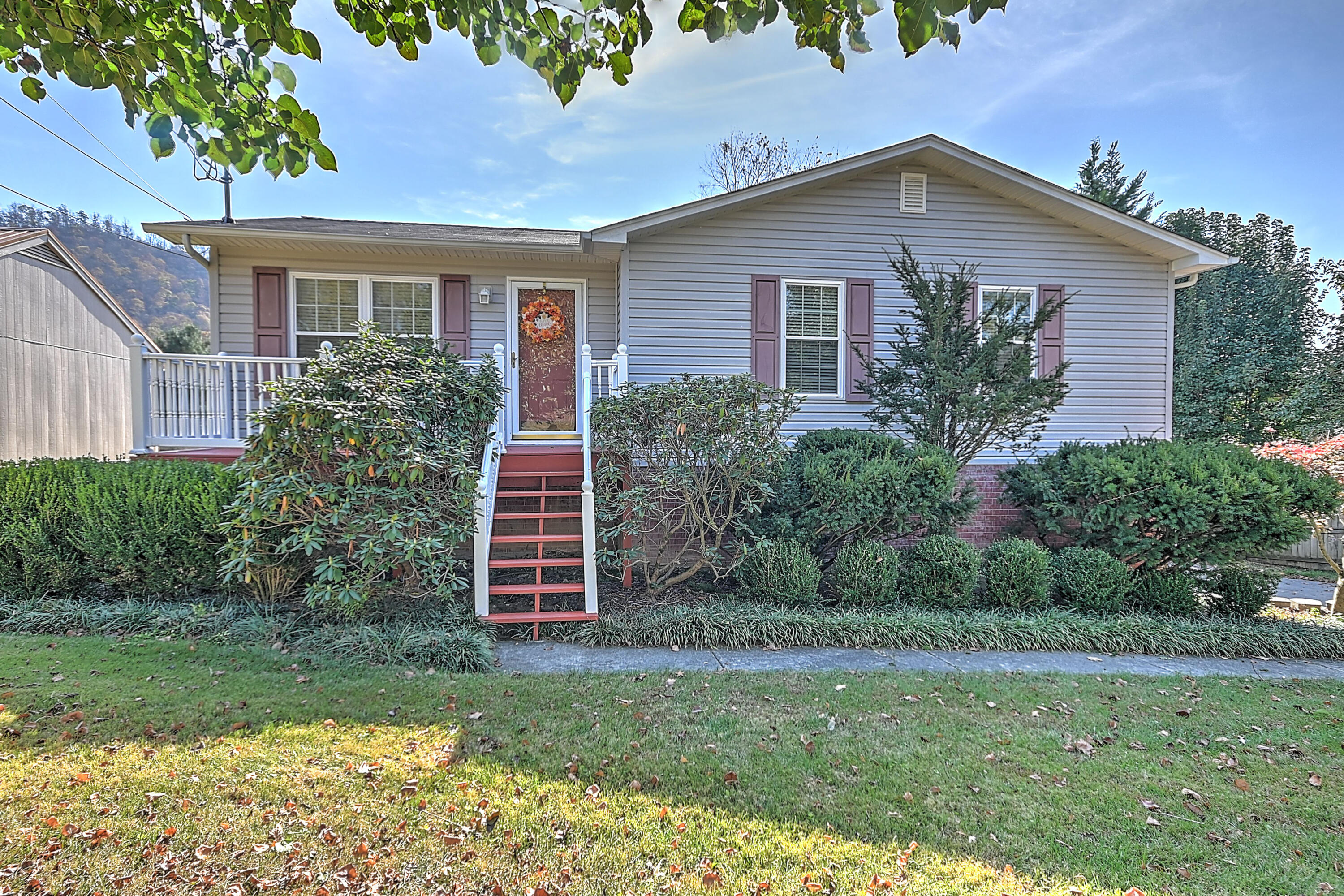 3345 Avoca Road Bristol, TN 37620 - Photo 1 of 32 3345 Avoca Road, Bristol, TN