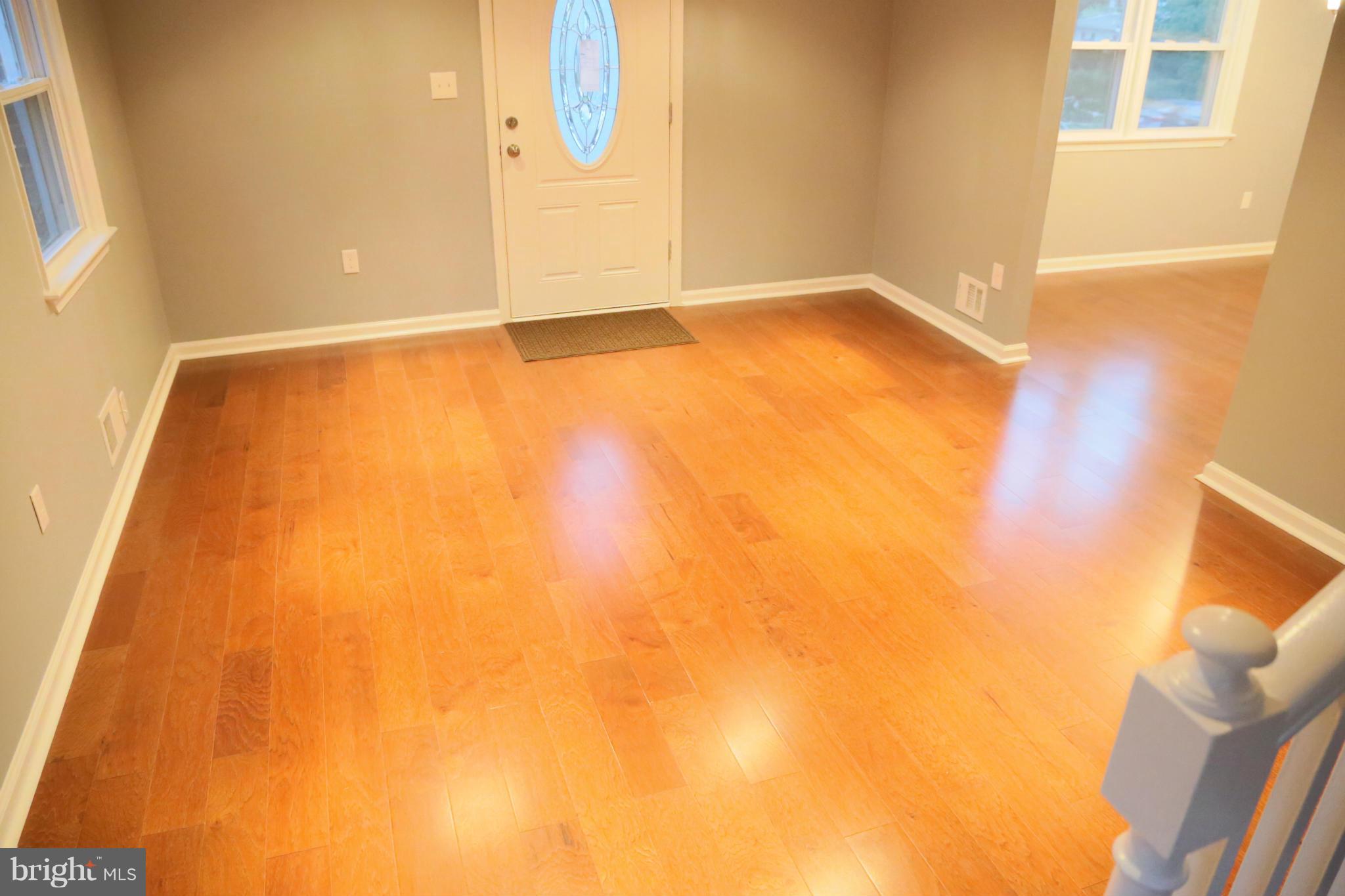 1604 Neely Road Silver Spring, MD 20903 - Photo 14 of 30 Living Room