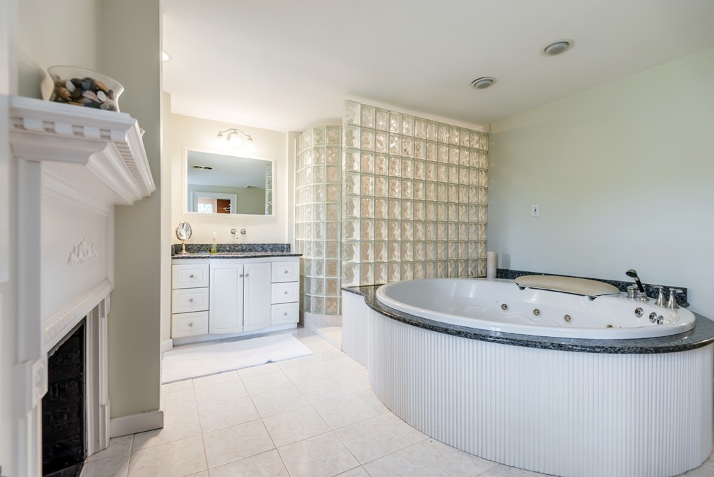 16 West Knoll Road Andover, MA 01810 - Photo 19 of 30