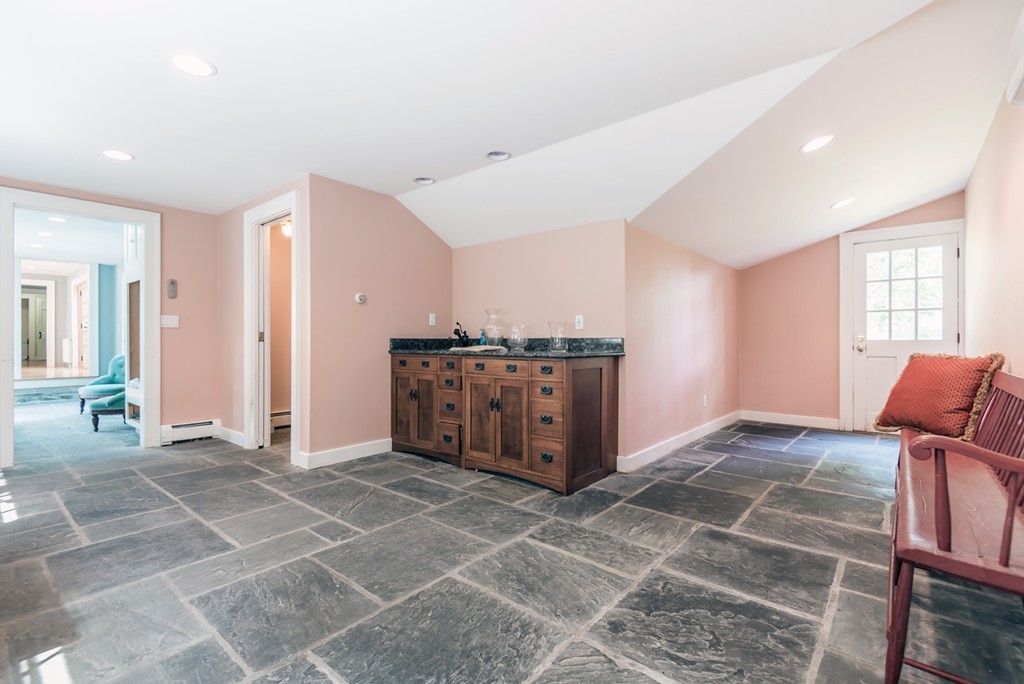 16 West Knoll Road Andover, MA 01810 - Photo 27 of 30