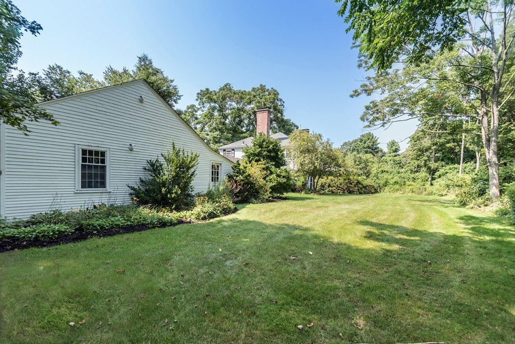 16 West Knoll Road Andover, MA 01810 - Photo 30 of 30