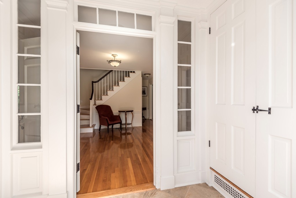 16 West Knoll Road Andover, MA 01810 - Photo 4 of 30