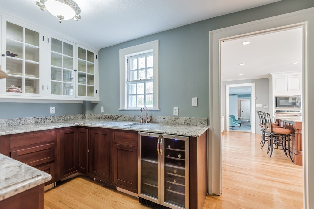16 West Knoll Road Andover, MA 01810 - Photo 10 of 30