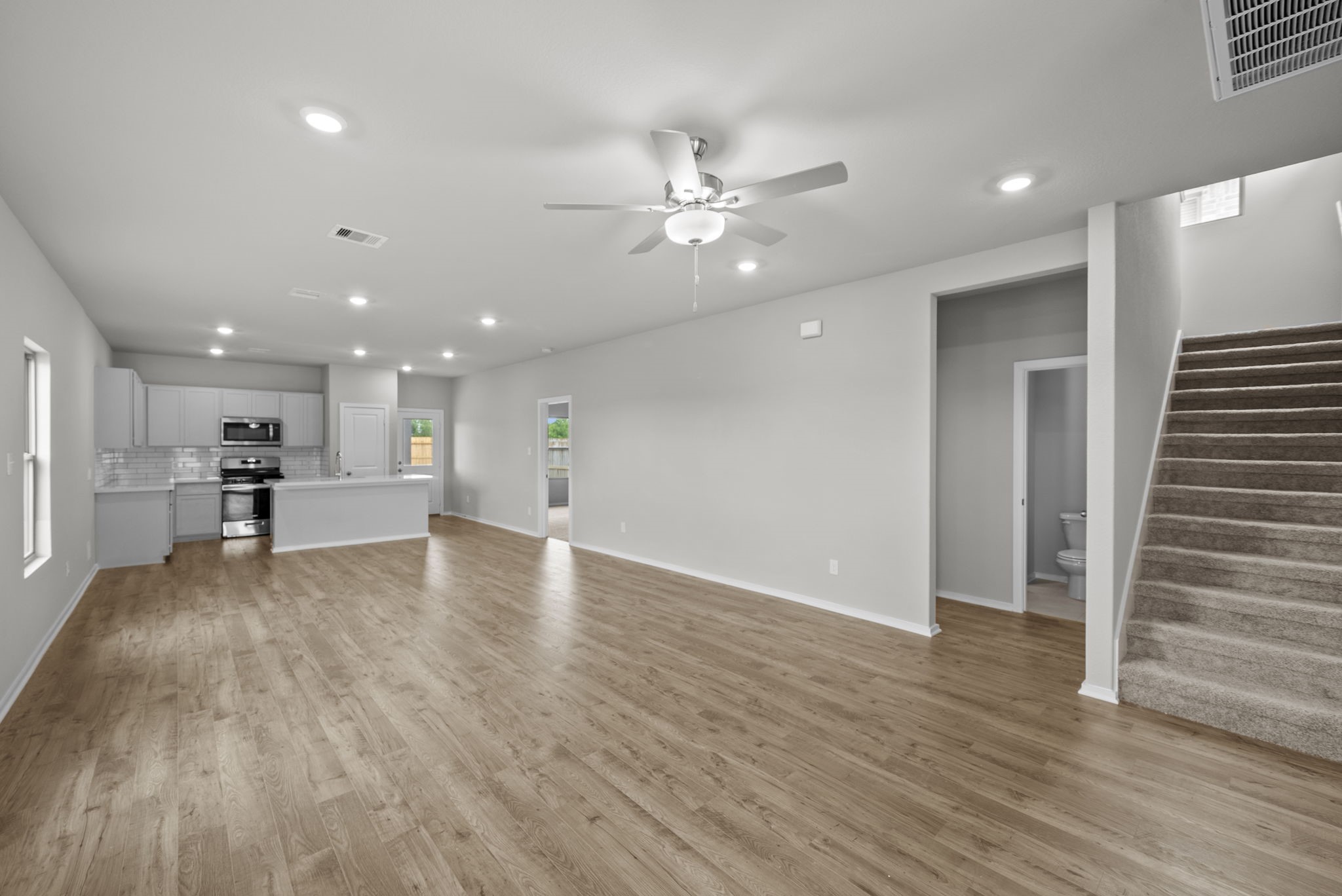 13211 Padre Bay Lane Rosharon, TX 77583 - Photo 9 of 31