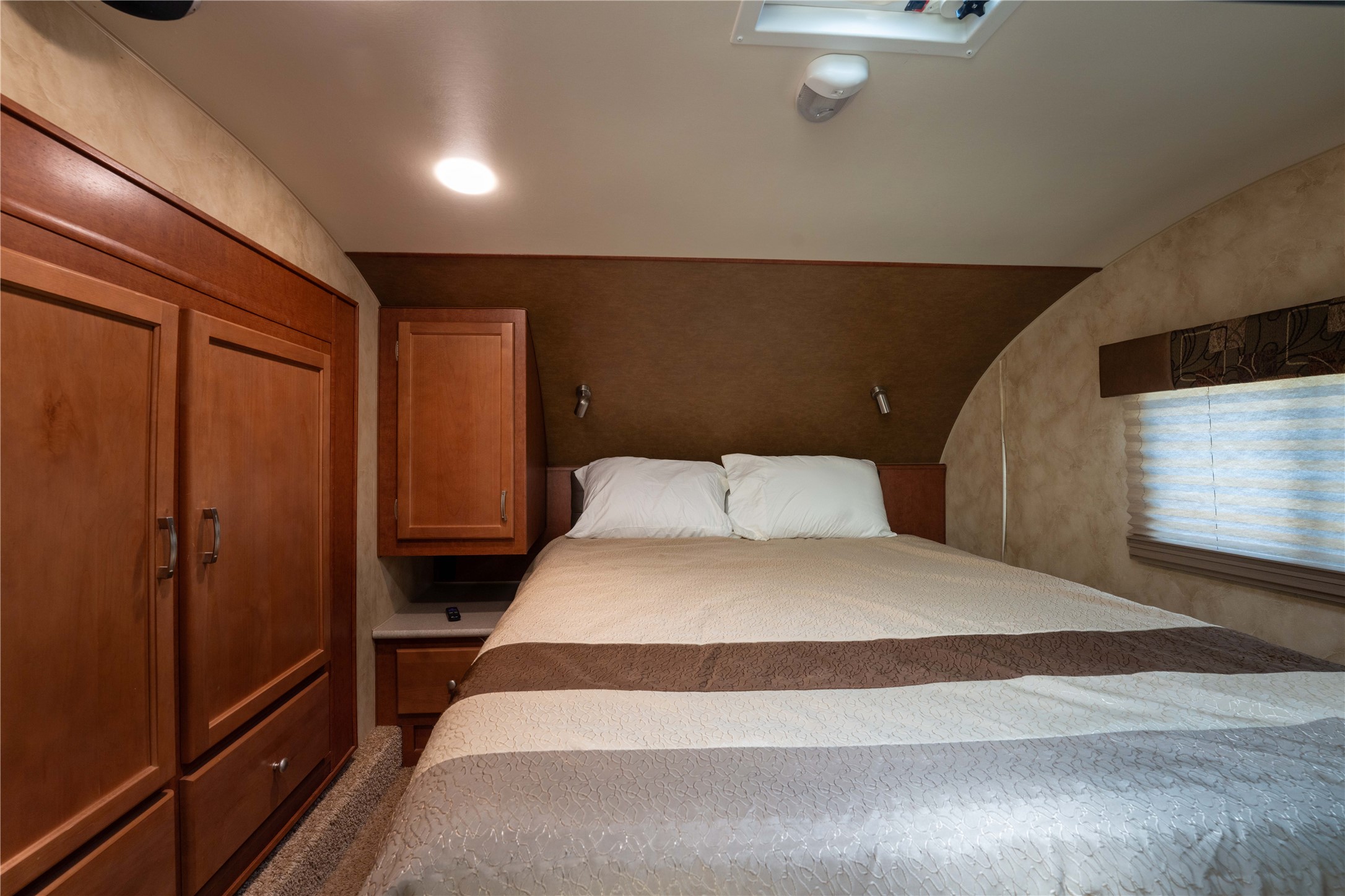 1126 Abel Road New Ulm, TX 78950 - Photo 29 of 31 Gallery Image 29