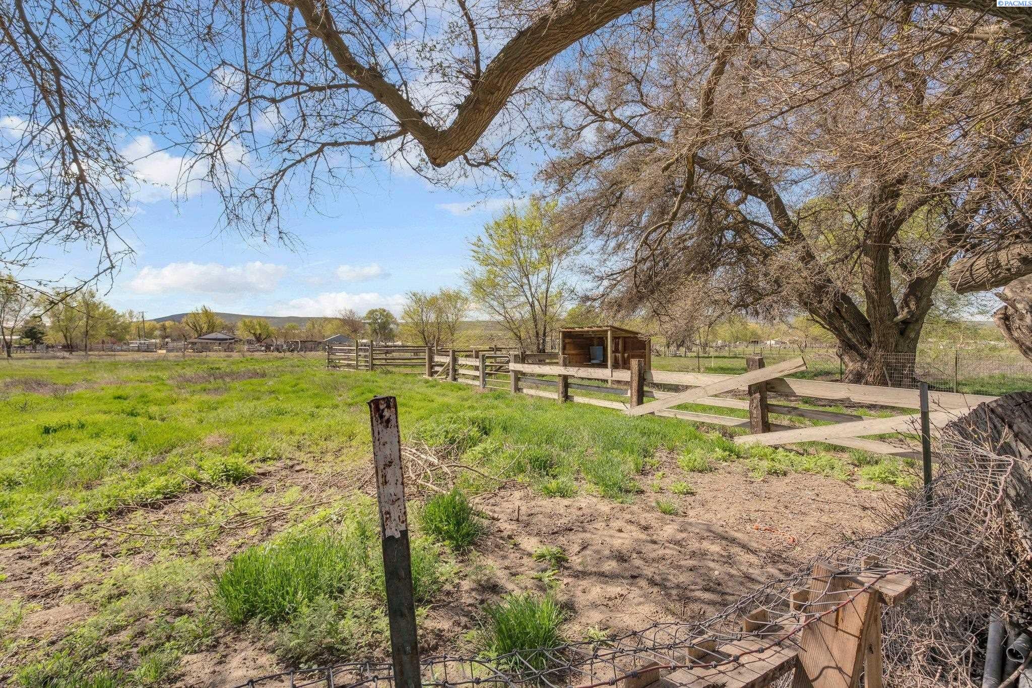 222305 East Game Farm Road Kennewick, WA 99337 - Photo 44 of 50 Gallery Image 44