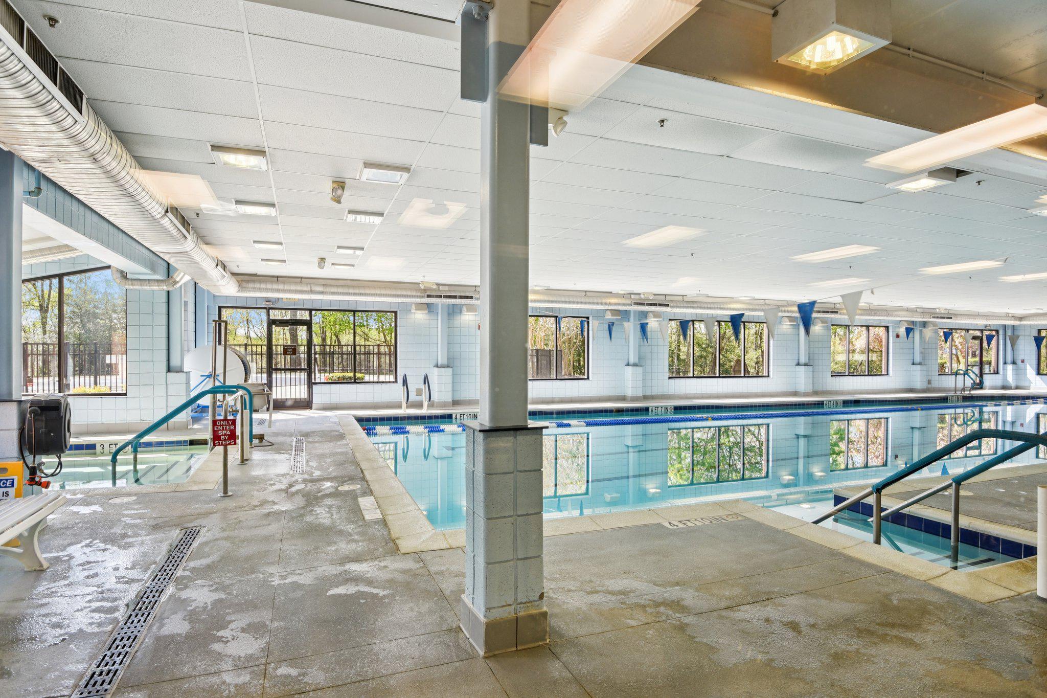 2576 Hidden Cove Road, Unit 154 Annapolis, MD 21401 - Photo 46 of 51 Indoor Pool