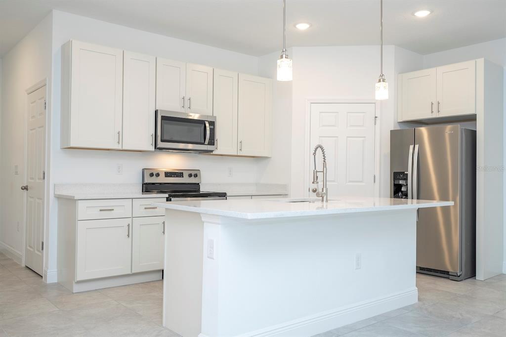17298 Southwest 36th Ave Road Ocala, FL 34473 - Photo 9 of 71