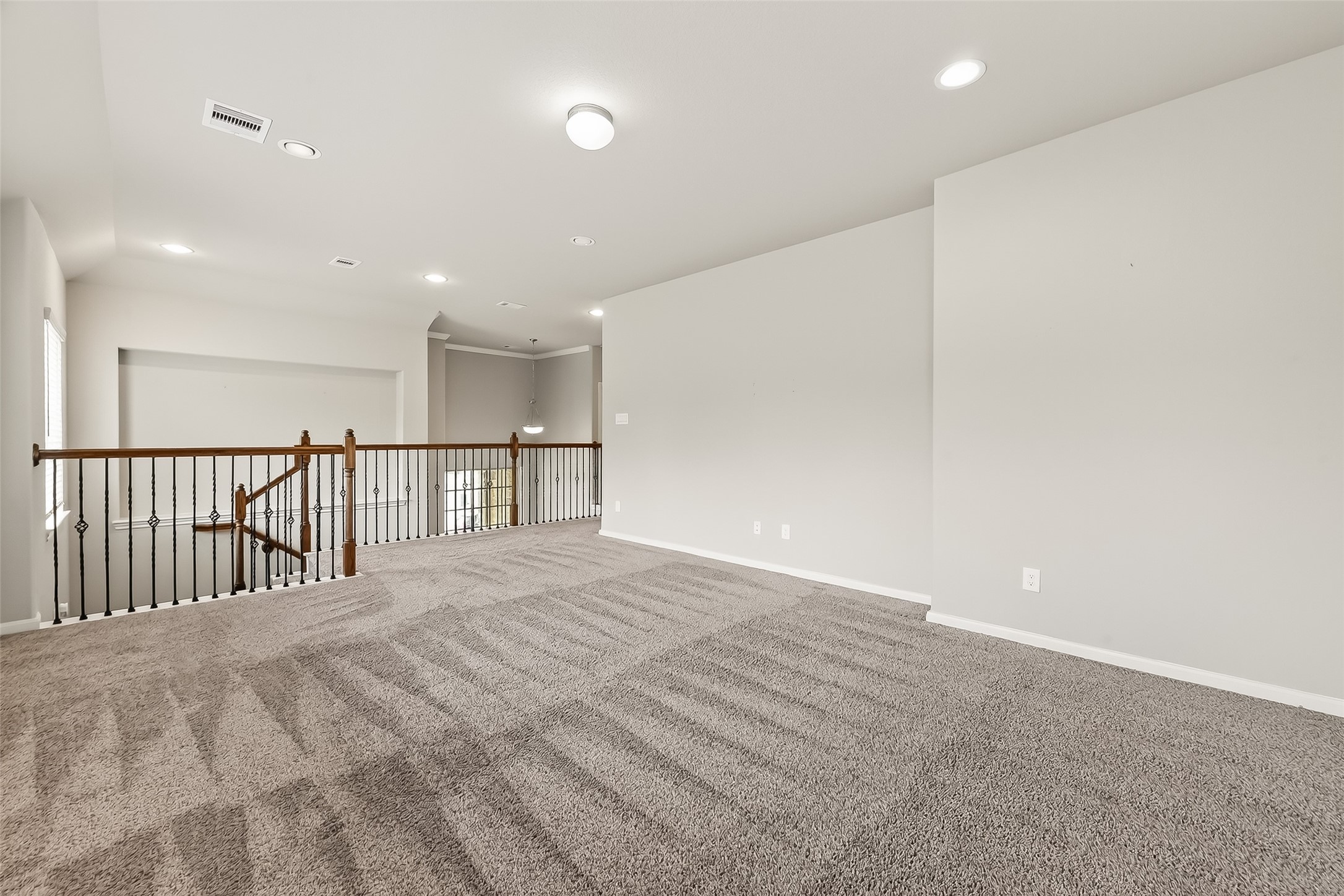 4718 Verbena Valley Way Spring, TX 77388 - Photo 16 of 24 a view of hallway