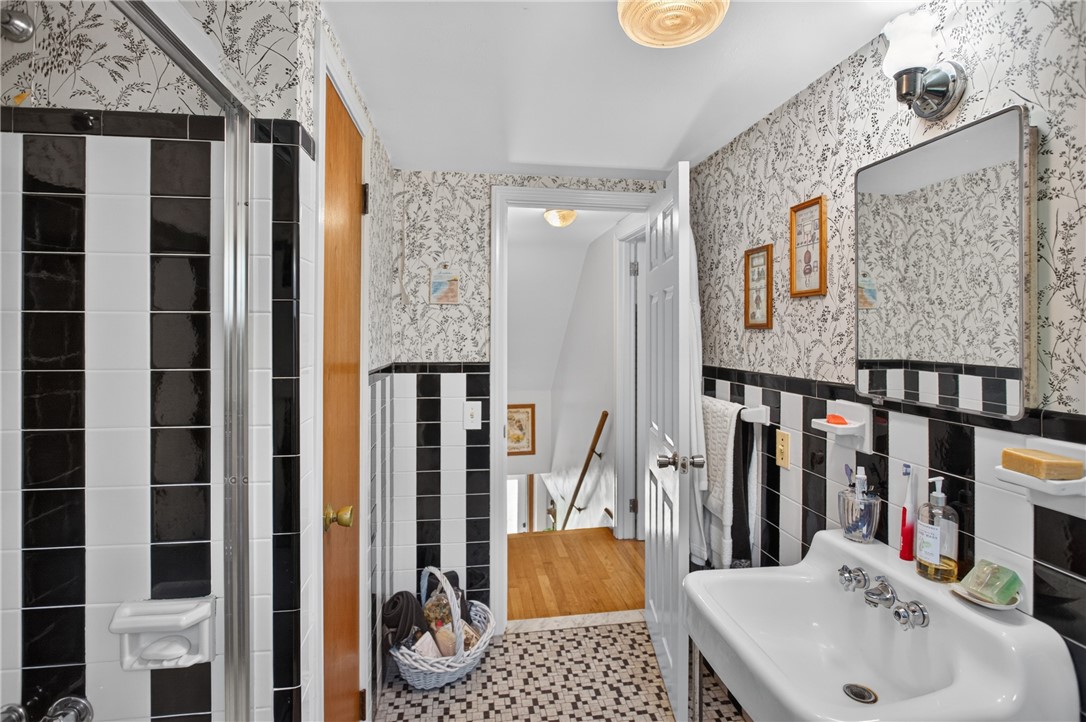 130 Thurston Street Riverside, RI 02915 - Photo 28 of 50 Gallery Image 28