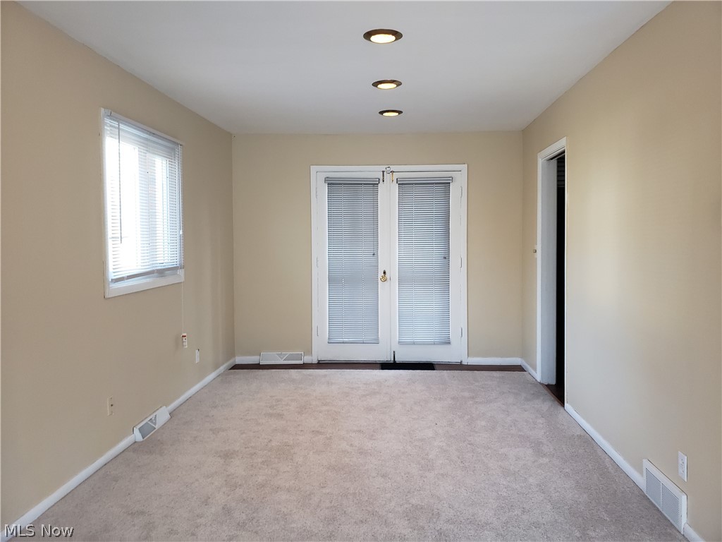 14000 Southington Road Cleveland, OH 44120 - Photo 7 of 19 Gallery Image 7