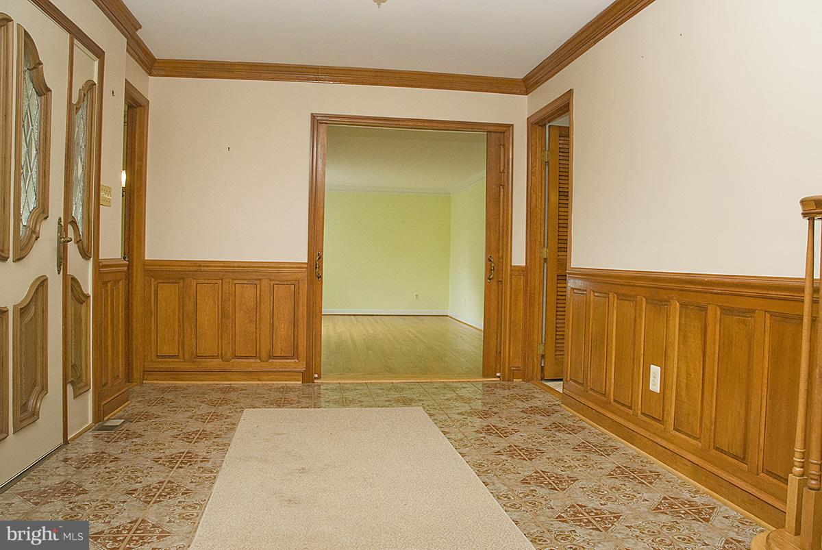 23386 Potts Mill Road Middleburg, VA 20117 - Photo 8 of 30 Interior (General)