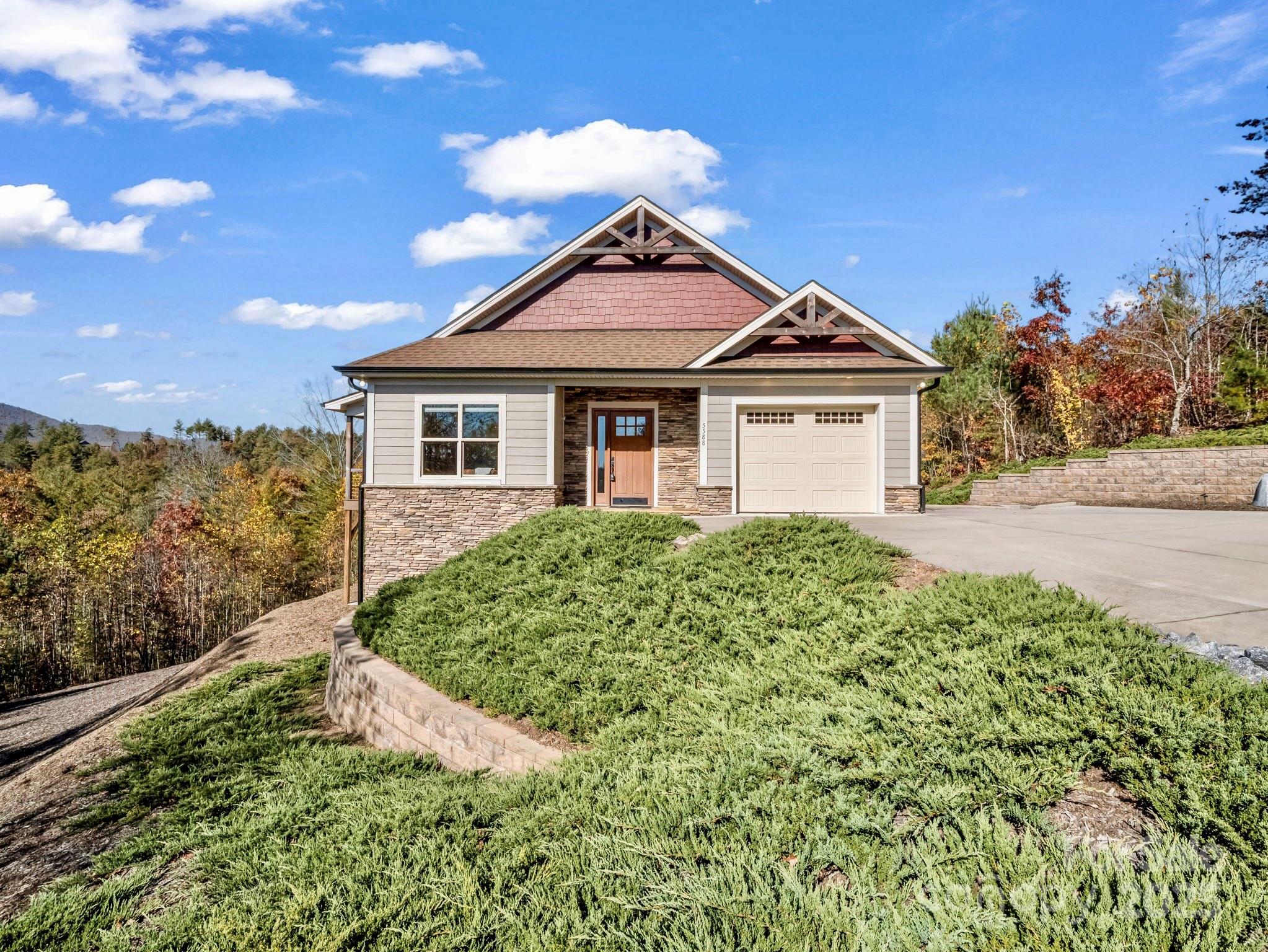 5588 Table View Lane Lenoir, NC 28645 - Photo 3 of 46