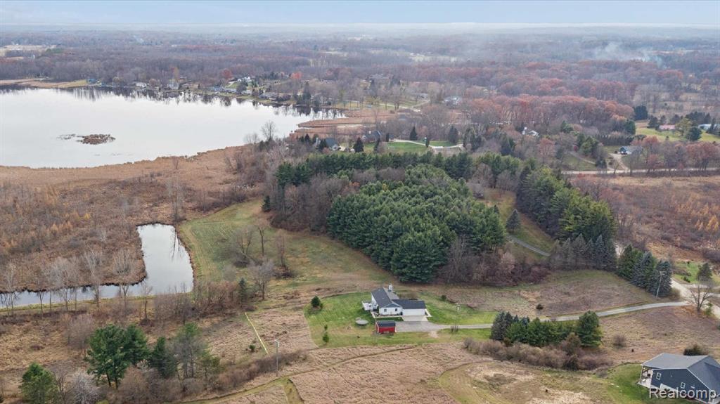 4121 Cedar Lake Road Howell, MI 48843 - Photo 3 of 74