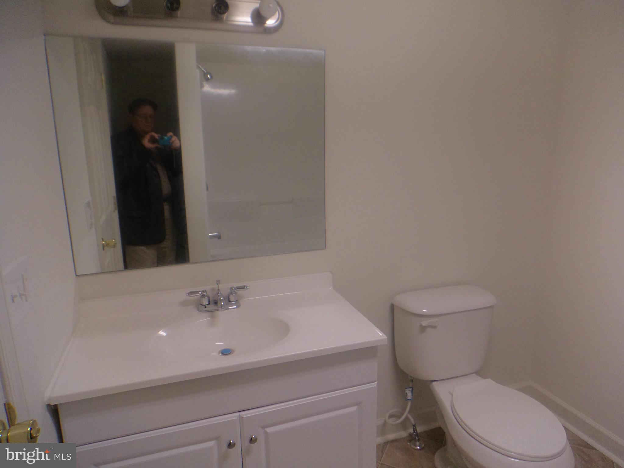 21509 Colton Point Road Avenue, MD 20609 - Photo 17 of 19 Bath