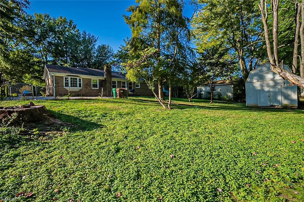 3208 Dillon Road Jamestown, NC 27282 - Photo 5 of 12 Gallery Image 5