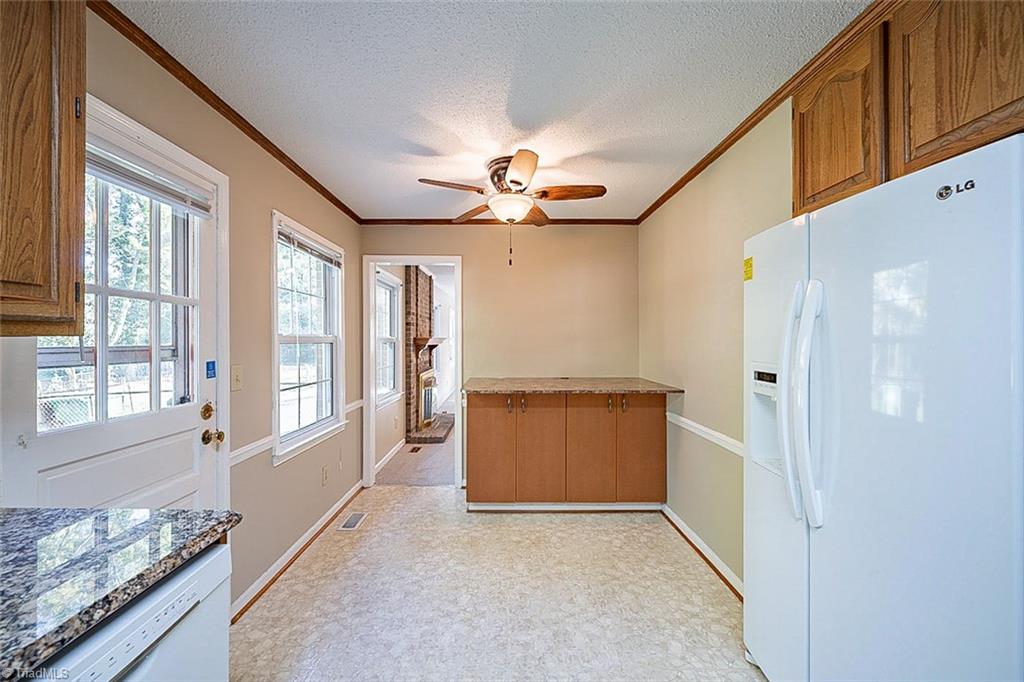 3208 Dillon Road Jamestown, NC 27282 - Photo 6 of 12 Gallery Image 6