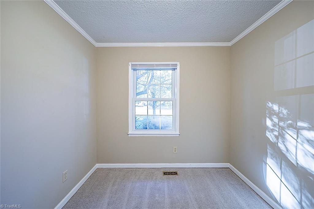3208 Dillon Road Jamestown, NC 27282 - Photo 10 of 12 Gallery Image 10