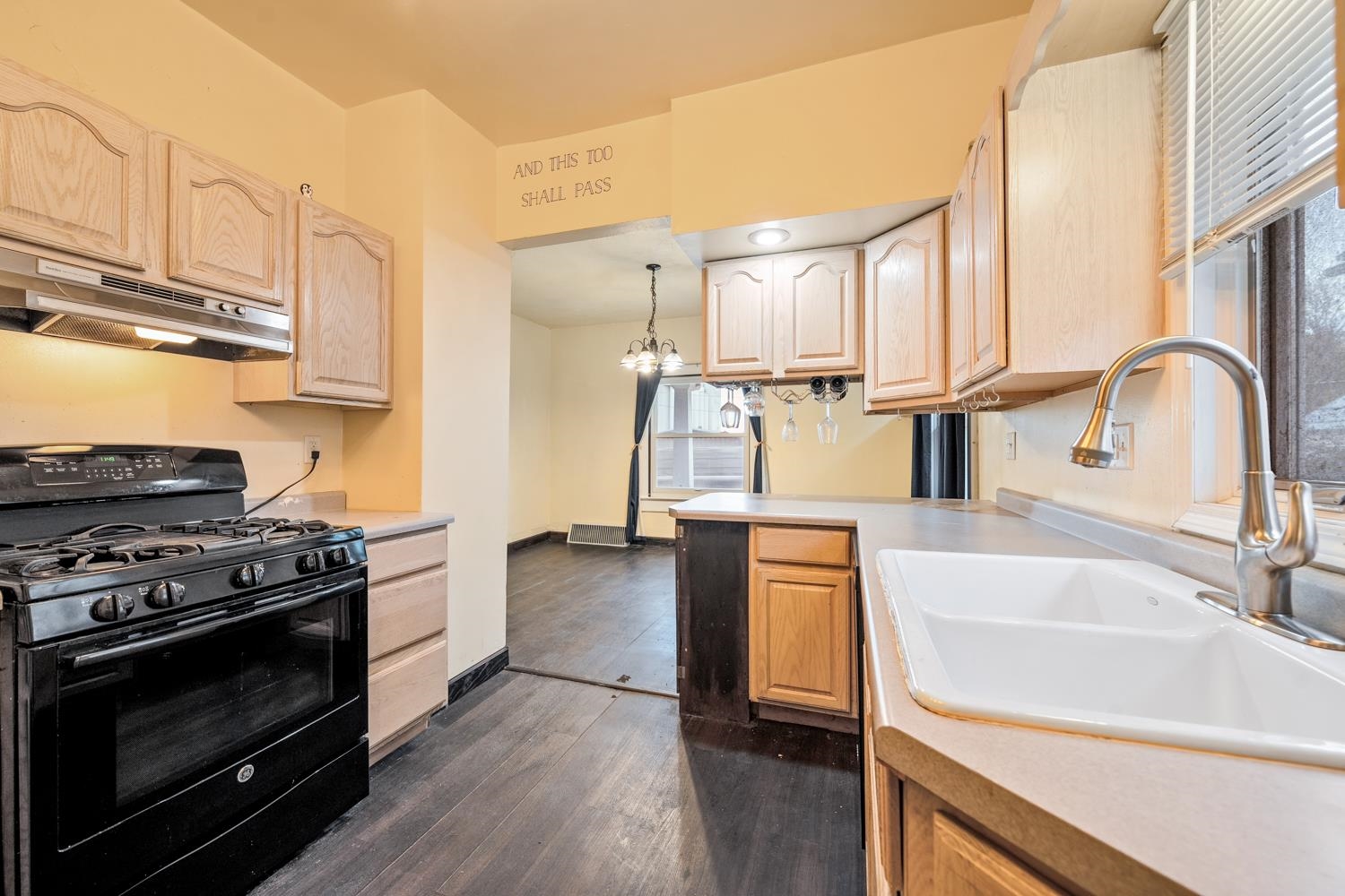 508 12th Avenue Green Bay, WI 54303 - Photo 12 of 27