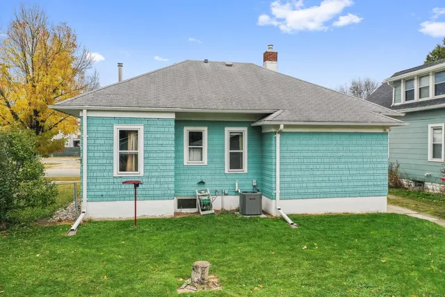 $199,900 | 508 12th Avenue, Green Bay, WI 54303